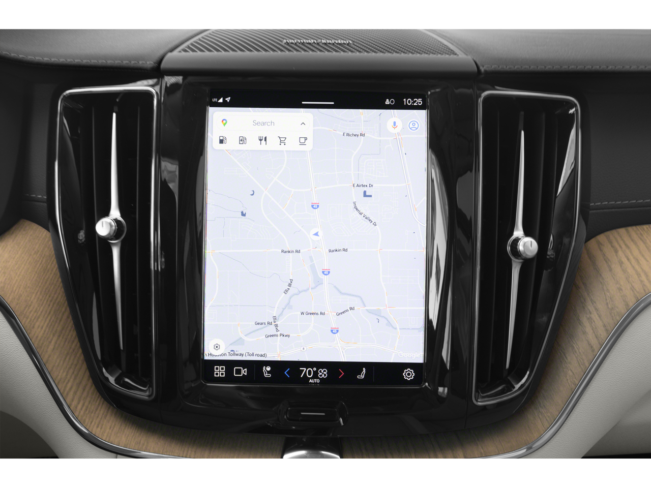 2024 Volvo XC60 Recharge Plug-In Hybrid T8 Plus Dark Theme | Moonroof | 63 MPGe