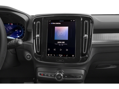 2025 Volvo XC40 B5 Ultra Dark Theme | 360 Camera | Pilot Assist | One Owner