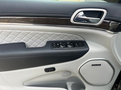 2021 Jeep Grand Cherokee Summit 4x4 | Pano Roof | BLIS | Platinum Pkg