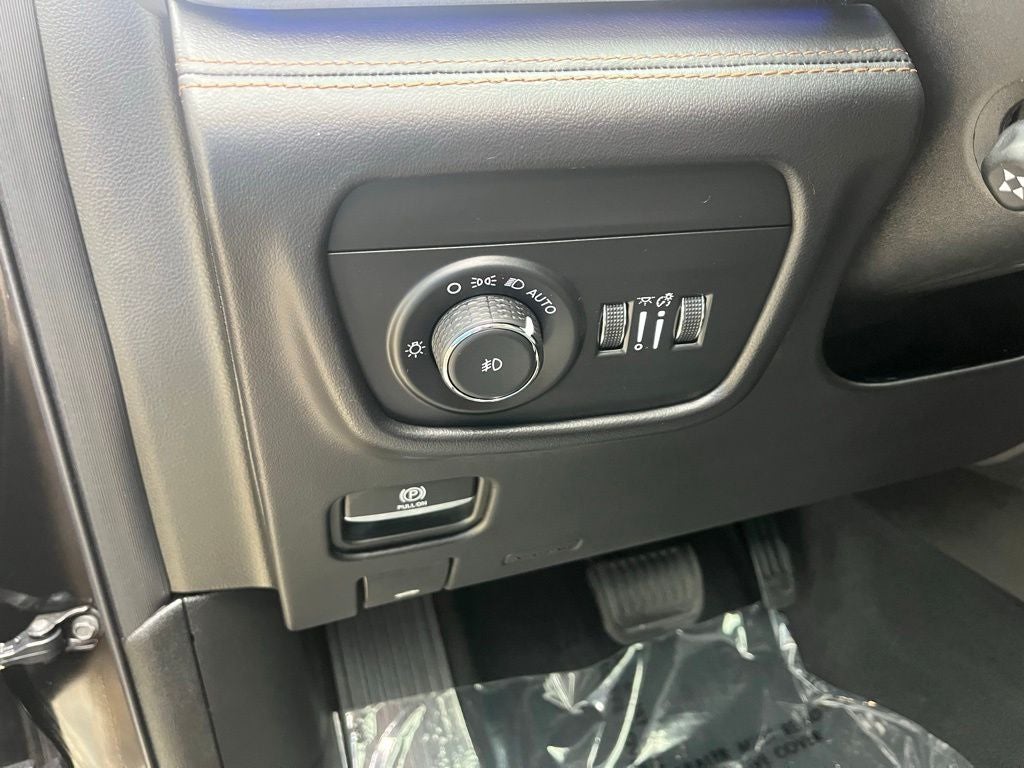 2025 Jeep Grand Cherokee L Summit 4WD | Pano Roof | 360 Cam | 23U Pkg