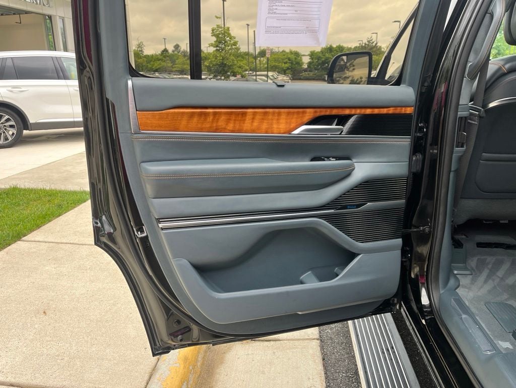 2022 Jeep Grand Wagoneer Series III 4WD | Pano Moonroof | HUD | 360 Cam | BLIS