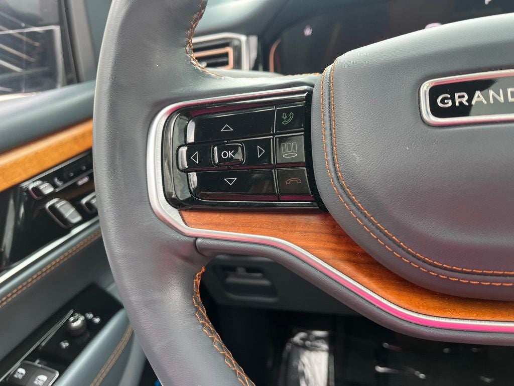 2022 Jeep Grand Wagoneer Series III 4WD | Pano Moonroof | HUD | 360 Cam | BLIS