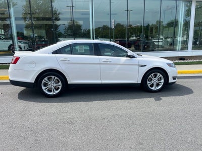 2017 Ford Taurus SEL