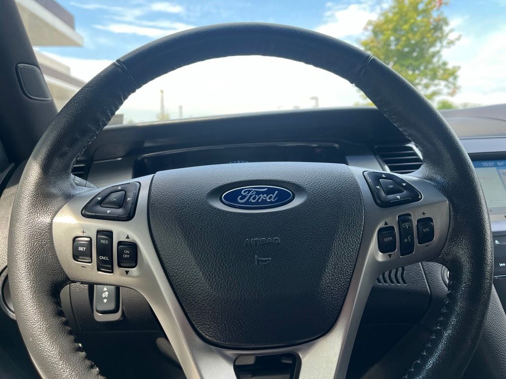 2017 Ford Taurus SEL