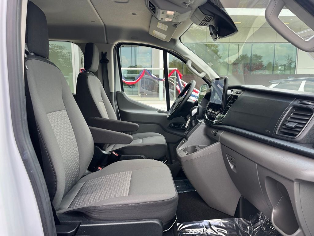 2024 Ford Transit-350 XLT | 15-Passenger Seats
