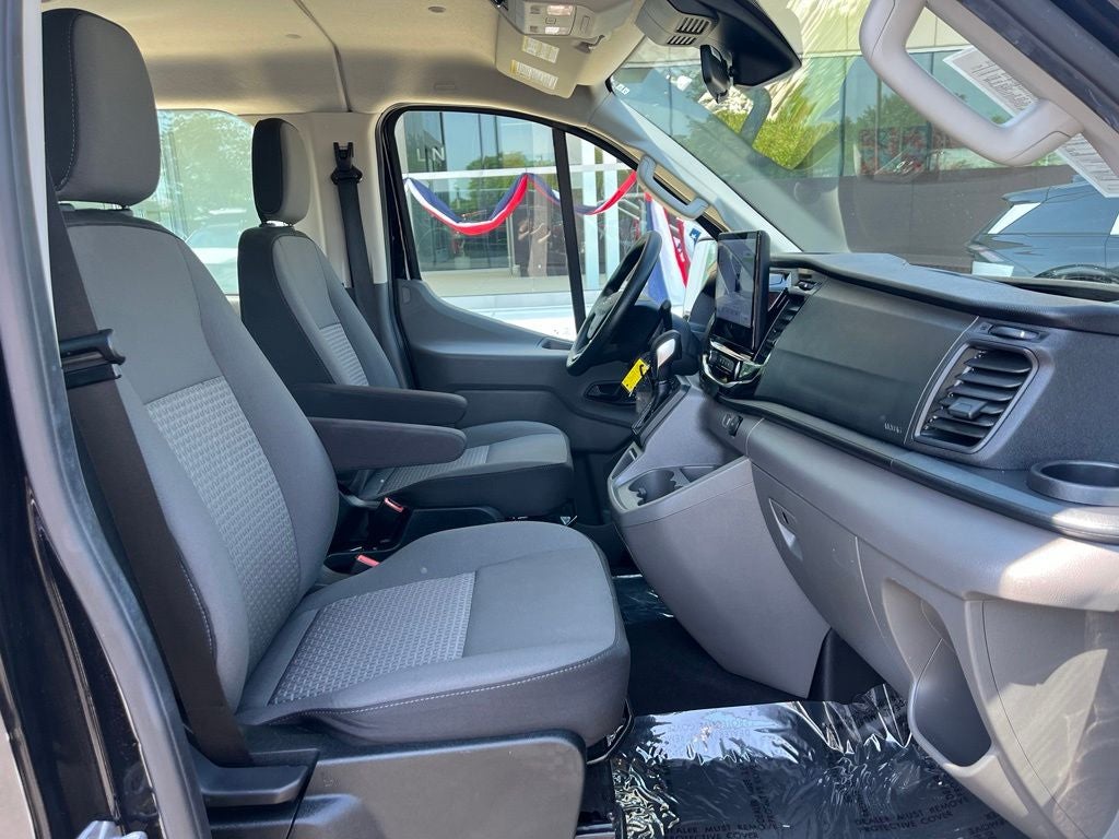2025 Ford Transit-350 XLT | 15-Passenger Seats