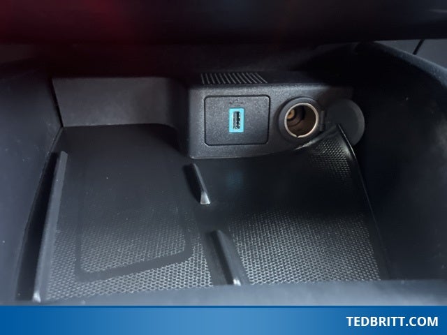 2020 Ford Escape Titanium | Remote Start | Adaptive Cruise | Trailer Tow Pac