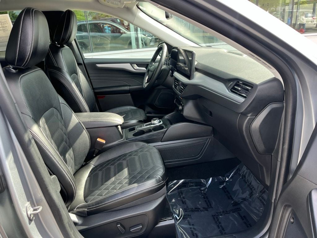 2023 Ford Escape Platinum | Pano Moonroof | Premium Tech Pack | 360 Cam | BL