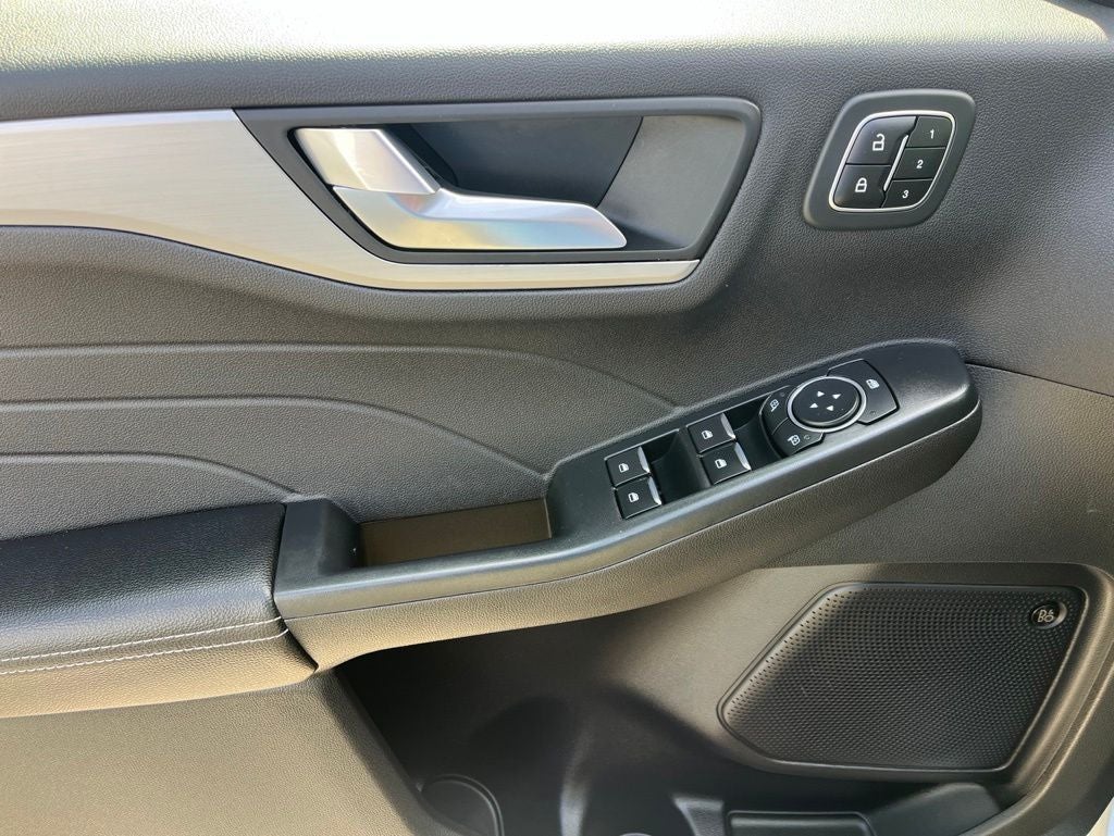2023 Ford Escape Platinum | Pano Moonroof | Premium Tech Pack | 360 Cam | BL