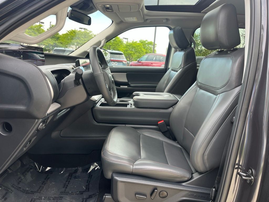 2025 Ford Expedition Max Active 4WD | Pano Roof | 360 Camera | HD Tow Pkg