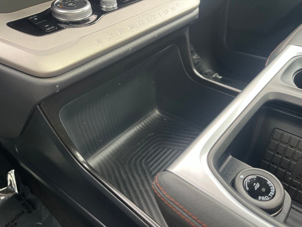 2025 Ford Expedition Max Active 4WD | Pano Roof | 360 Camera | HD Tow Pkg
