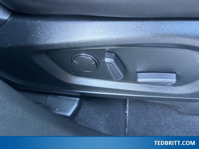 2023 Ford Explorer XLT 4WD | NAV | Pano Roof | BLIS | Remote Start