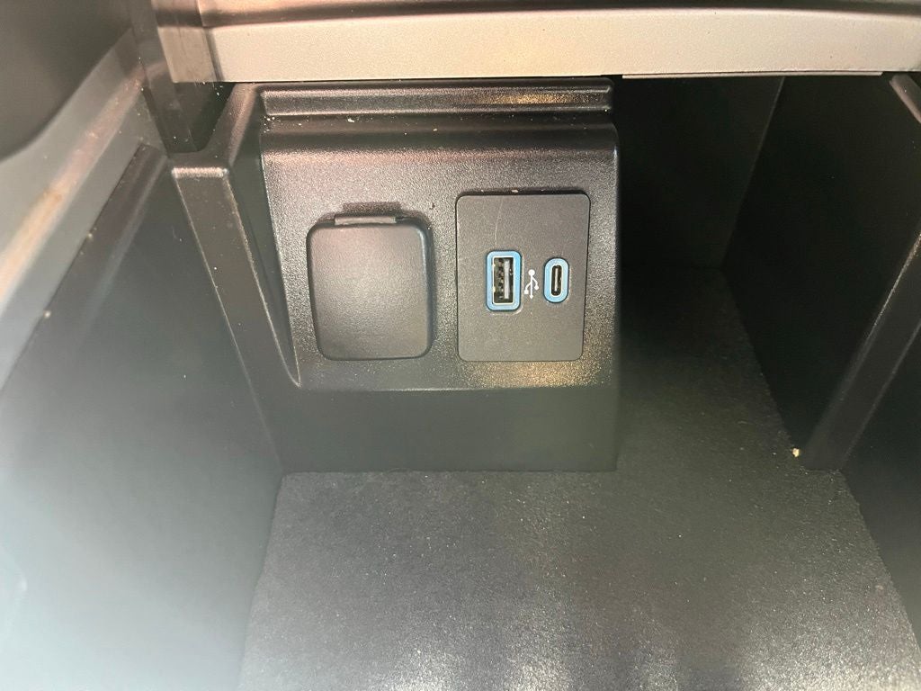 2022 Ford Explorer XLT 4WD | Remote Start | Trailer Tow Pkg | Heated Seat