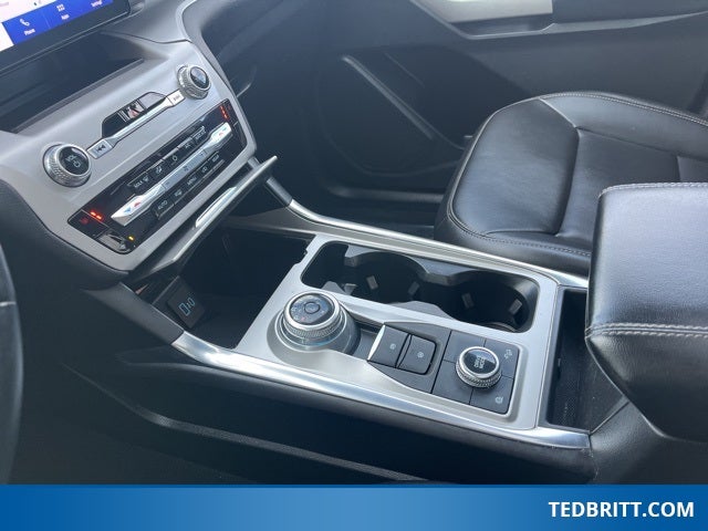 2023 Ford Explorer XLT 4WD | Pano Roof | Heated Seats | Tow Pkg