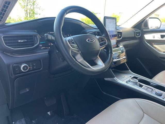 2023 Ford Explorer Limited 4WD | Pano Roof | 360 Camera | Tech Pkg