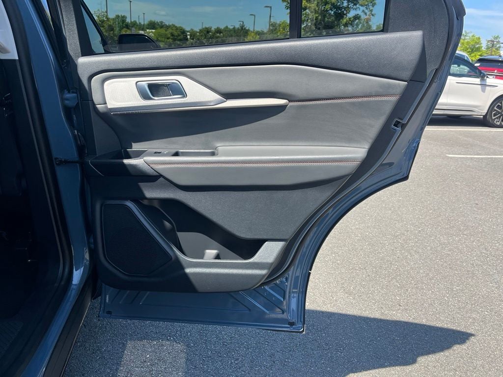 2025 Ford Explorer Active 4WD | Low Miles | LKAS | CarPlay/Android Auto