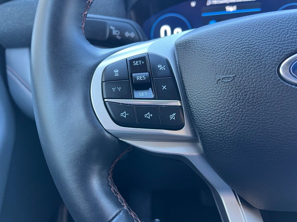 2025 Ford Explorer Active 4WD | BLIS | CarPlay/Android | LKAS