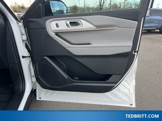 2025 Ford Explorer Active 4WD | Pano Roof | BLIS | Active Comfort Pkg