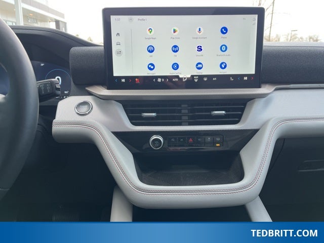 2025 Ford Explorer Active 4WD | Pano Roof | BLIS | Active Comfort Pkg