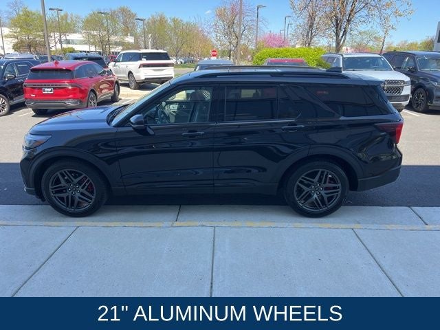 2025 Ford Explorer ST 4WD | Pano Roof | Sun & Sound | 13.2" Touchscreen