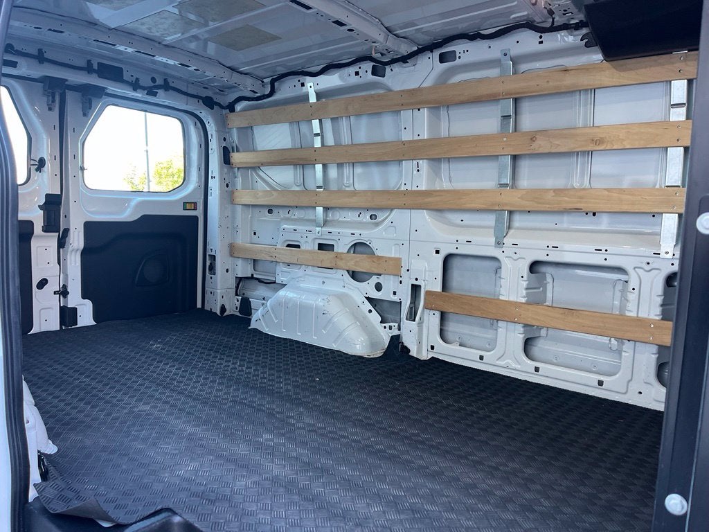 2025 Ford Transit-250 Base | Low Miles | LKAS | CarPlay/Android | Remote Star