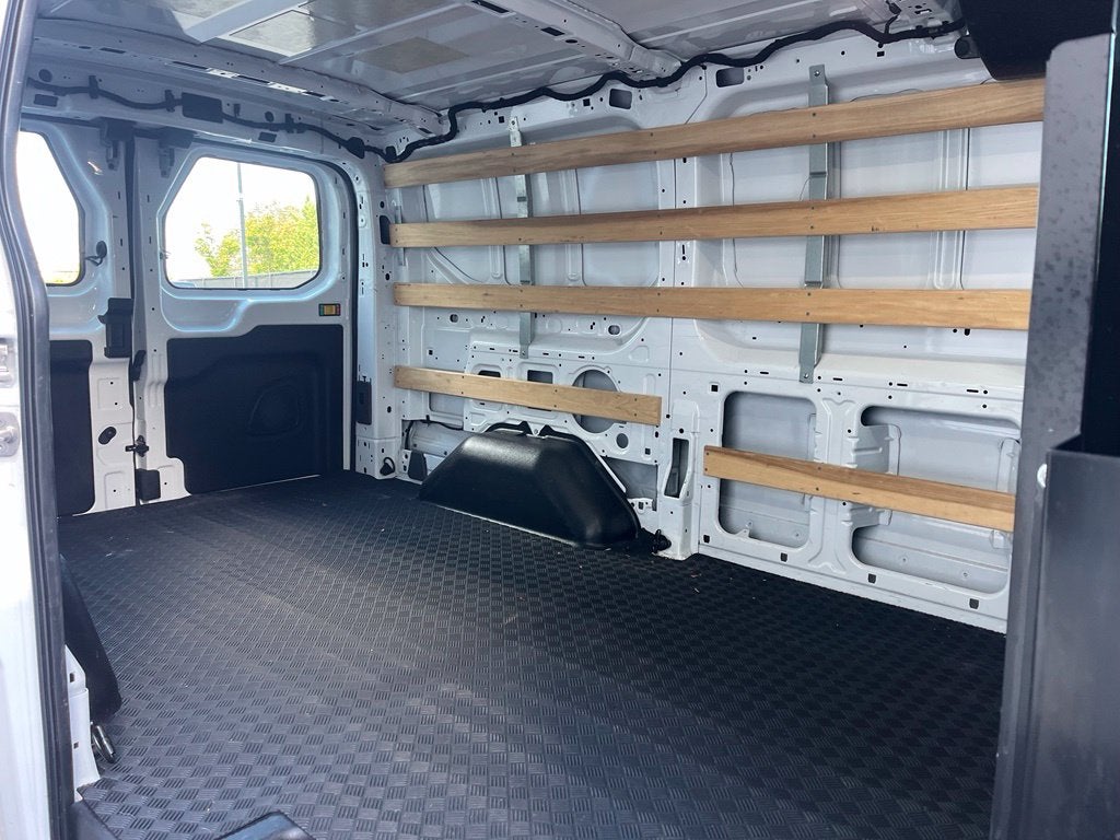 2024 Ford Transit-250 Base AWD | Low Roof | LKAS | Remote Start