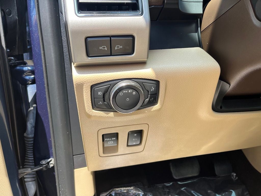 2018 Ford F-150 Lariat 4WD | Pano Roof | 360 Cam | Max Tow Pkg | Tech Pkg