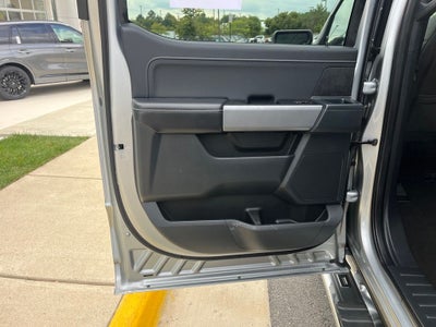 2025 Ford F-150 XLT 4WD | BLIS | Mobile Office | CarPlay/Android Auto