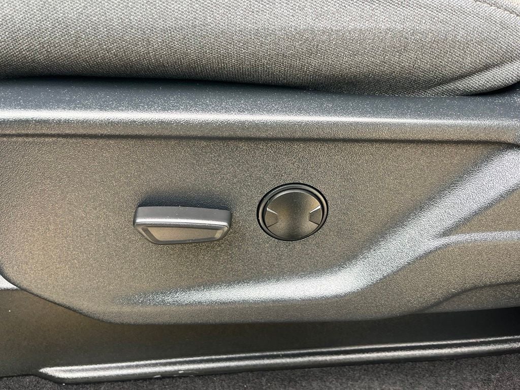 2025 Ford F-150 XLT 4WD | BLIS | Mobile Office | CarPlay/Android Auto