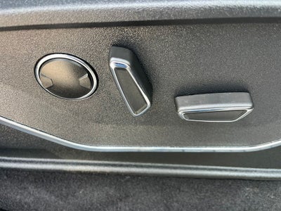 2023 Ford F-150 Lariat 4WD | Pano Roof |SYNC 4 | BLIS
