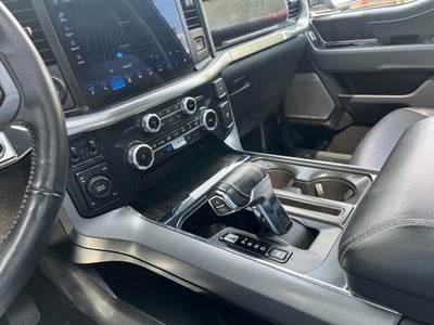 2023 Ford F-150 Lariat 4WD | Pano Roof |SYNC 4 | BLIS