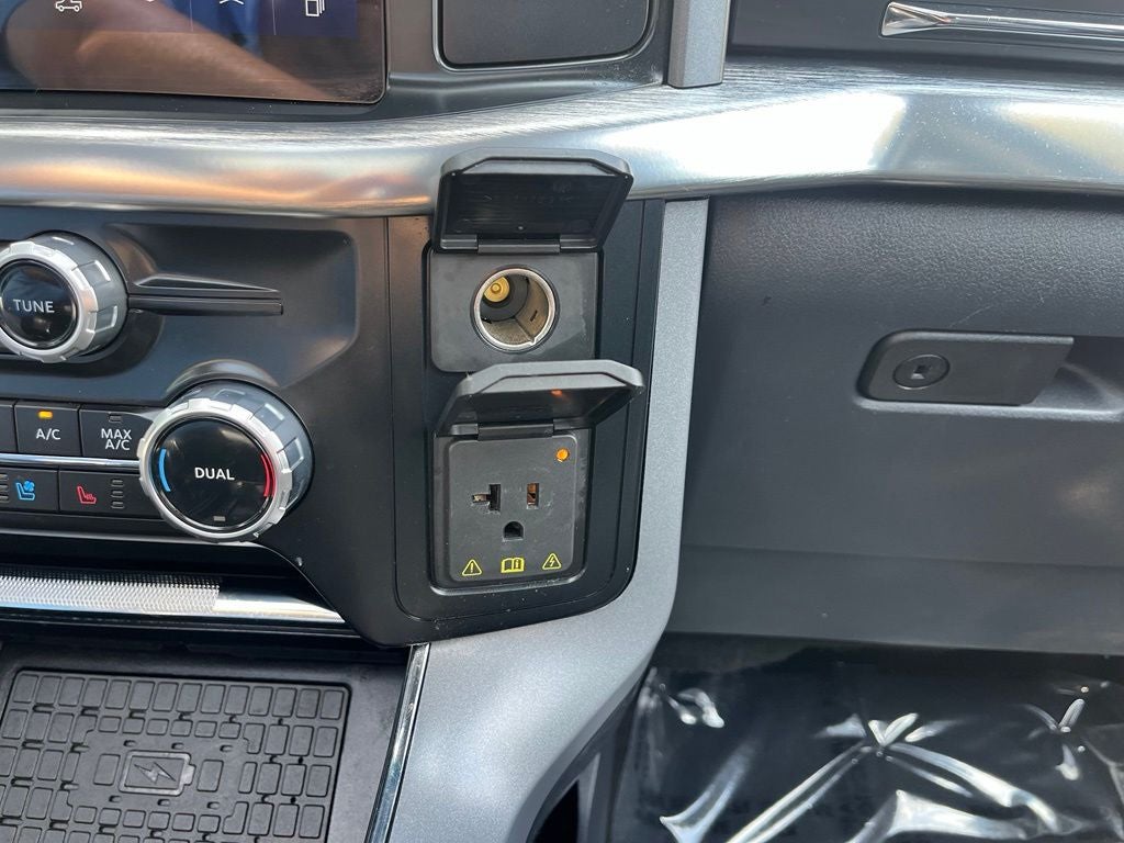 2023 Ford F-150 Lariat 4WD | Pano Roof |SYNC 4 | BLIS