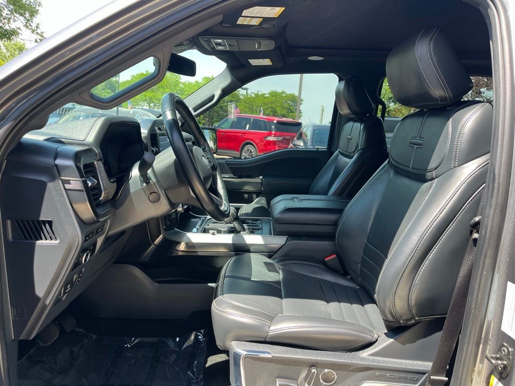 2023 Ford F-150 Platinum 4WD | Pano Roof | 360 Cam | FX4 | Black Appear Pkg