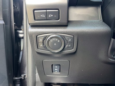 2017 Ford F-150 Lariat 4WD | Nav | BLIS | SYNC 3 | Carplay/Android Auto