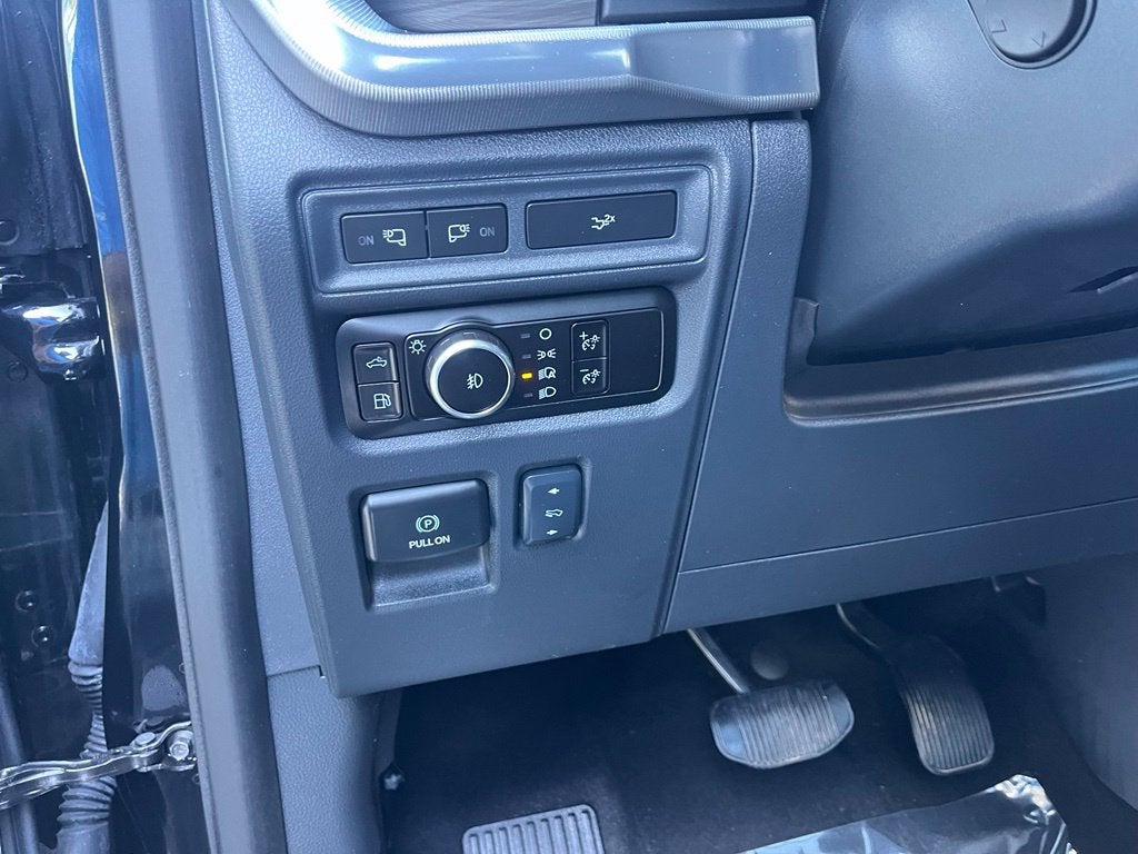 2024 Ford F-150 Lariat 4WD | Pano Roof | 360 Cam | BLIS | BlueCruise Equi