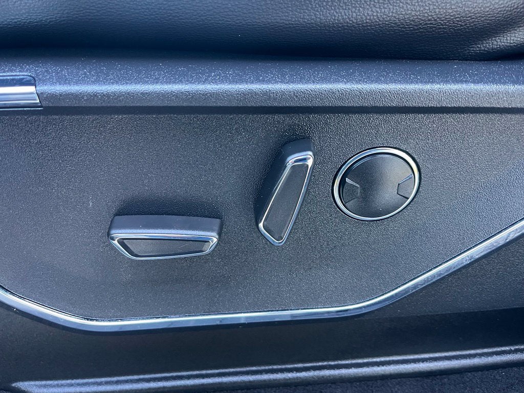 2024 Ford F-150 Lariat 4WD | Pano Roof | 360 Cam | BLIS | BlueCruise Equi