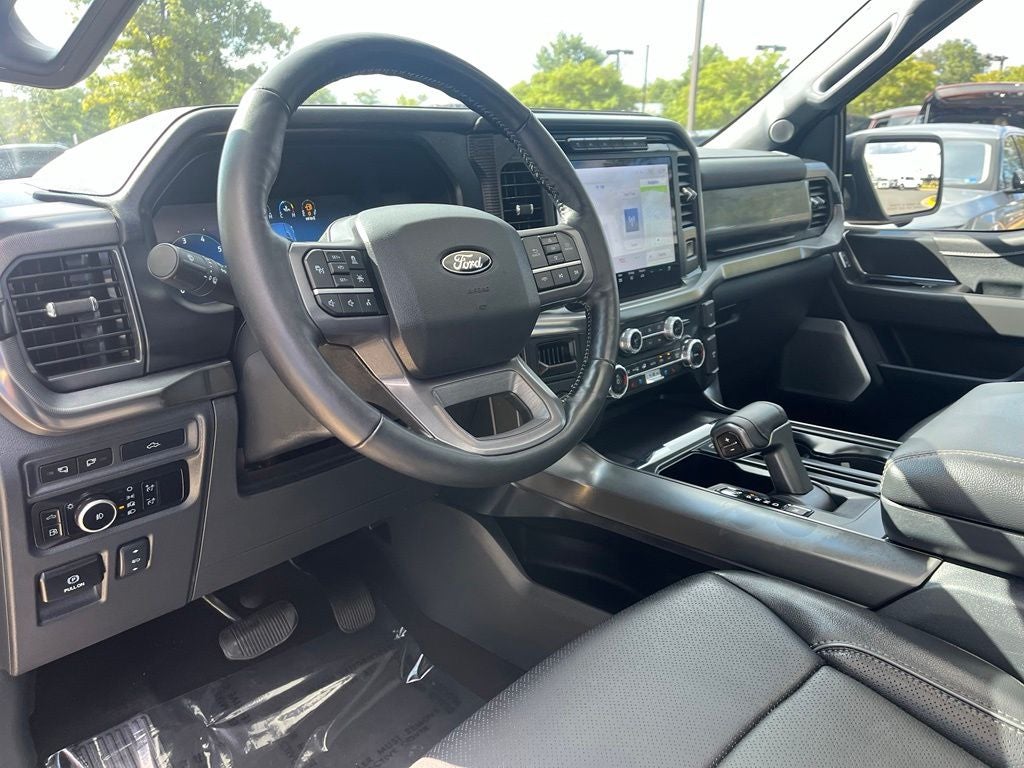 2024 Ford F-150 Lariat 4WD | Pano Roof | 360 Cam | Black Appear Pkg