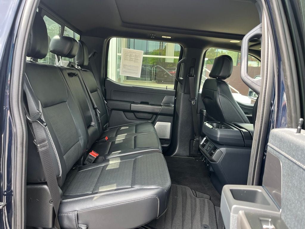 2024 Ford F-150 Lariat 4WD | Pano Roof | 360 Cam | Black Appear Pkg