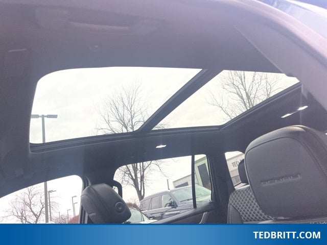 2025 GMC Acadia Denali AWD | Pano Roof | 360 Cam | Reserve Pkg