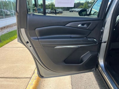 2026 Chevrolet Traverse LT | Remote Start | BLIS | Heated Front Seats |