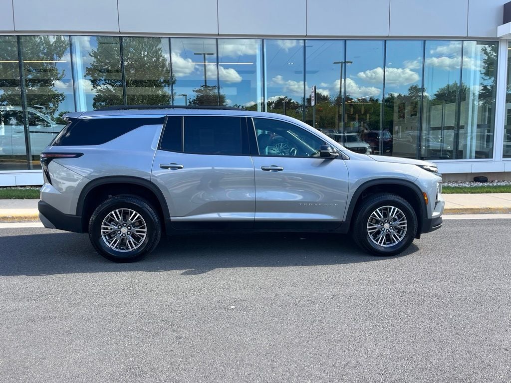 2026 Chevrolet Traverse LT | Remote Start | BLIS | Heated Front Seats |