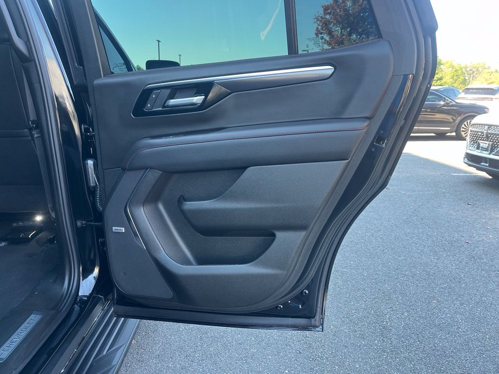 2026 Chevrolet Tahoe RST 4WD | RST Pkg | Comfort Pkg | Pano Roof
