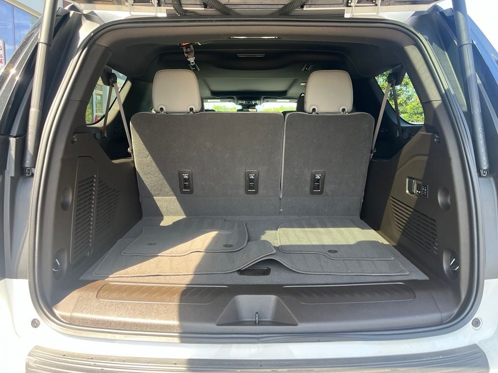 2023 Chevrolet Suburban LT 4WD | Pano Roof | 360 Cam | BLIS | Signature+ Pkg