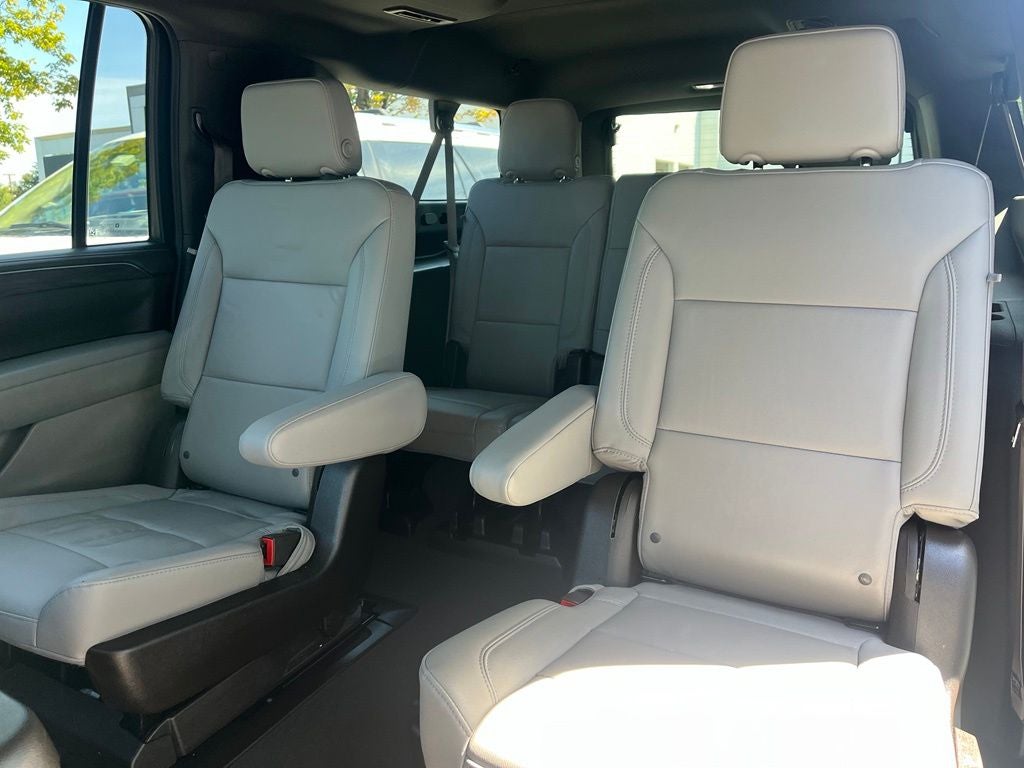 2023 Chevrolet Suburban LT 4WD | Pano Roof | 360 Cam | BLIS | Signature+ Pkg