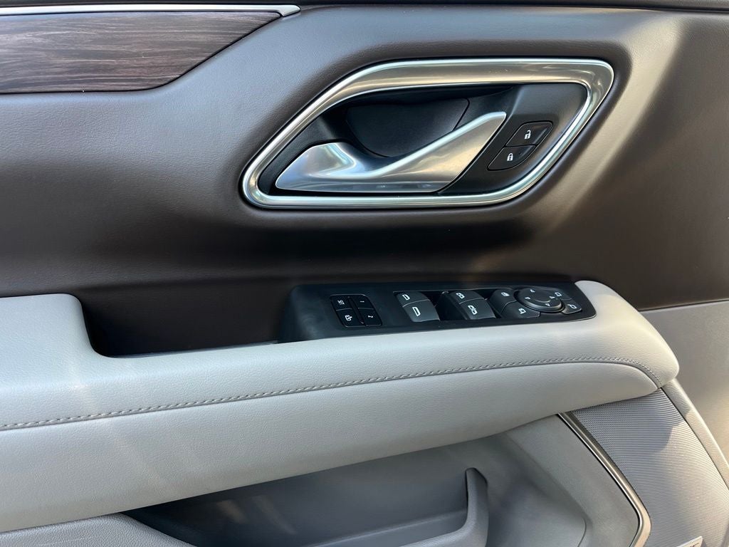 2023 Chevrolet Suburban LT 4WD | Pano Roof | 360 Cam | BLIS | Signature+ Pkg