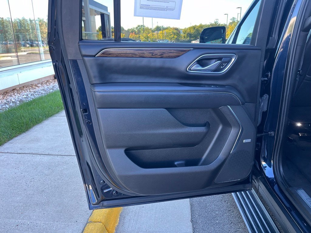 2021 Chevrolet Suburban Premier 4WD | Moonroof | HUD | Htd/Vent Seats