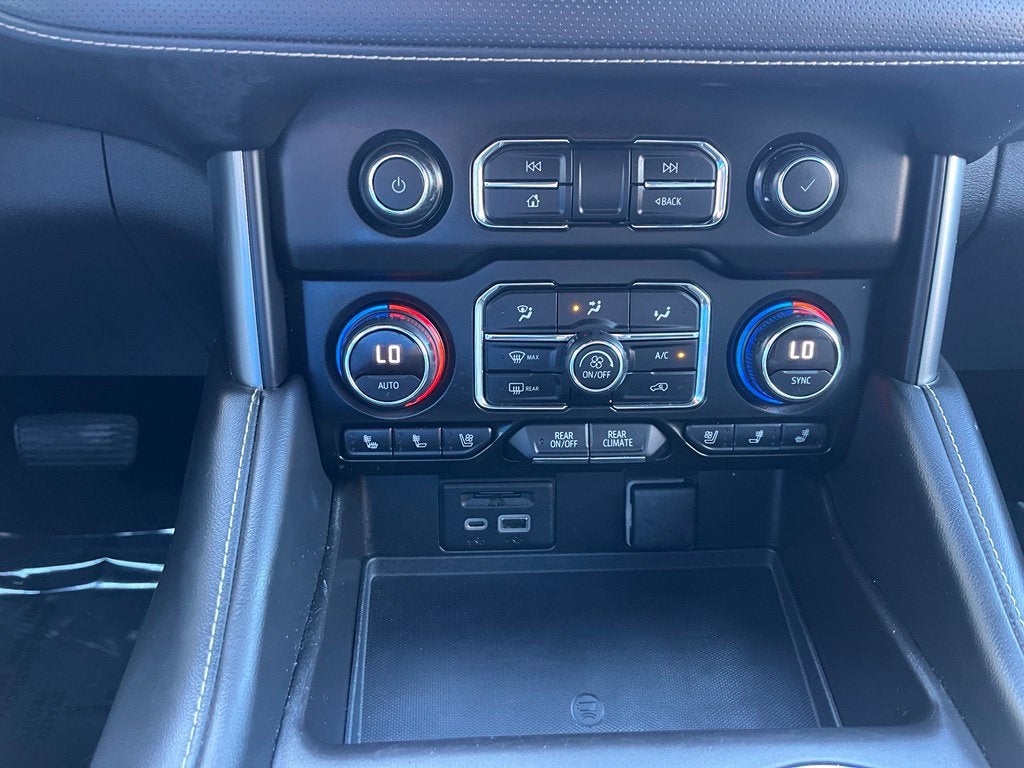 2021 Chevrolet Suburban Premier 4WD | Moonroof | HUD | Htd/Vent Seats