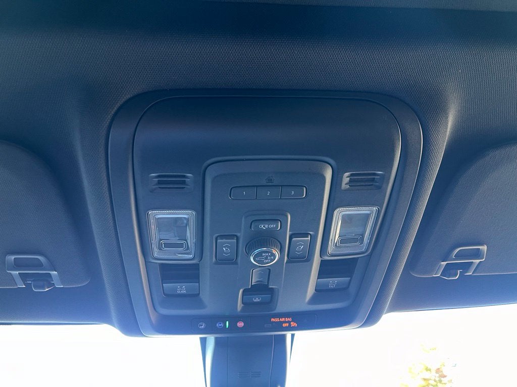 2021 Chevrolet Suburban Premier 4WD | Moonroof | HUD | Htd/Vent Seats