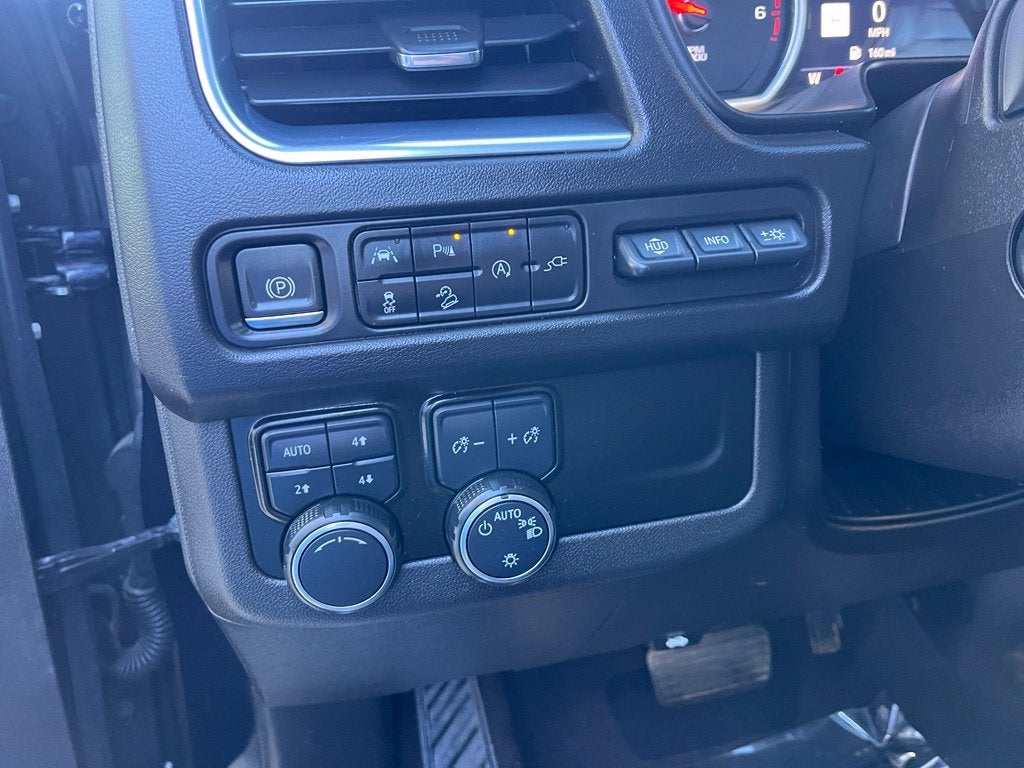 2021 Chevrolet Suburban Premier 4WD | Moonroof | HUD | Htd/Vent Seats