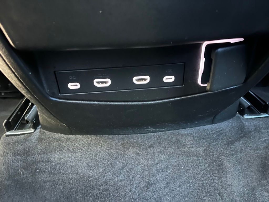 2022 Cadillac Escalade Sport 4WD | Touring Pkg | Rear Media Pkg | Supercruise